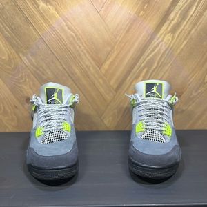 AIR JORDAN 4 RETRO "SE NEON 95"